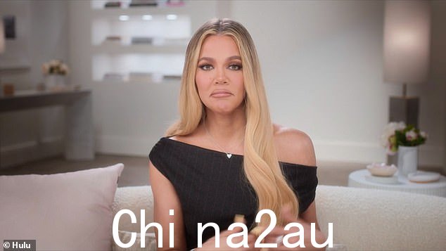 Khloe 补充道,“相信我。当人们在你面前悬挂一张漂亮的支票,而你就像应该为某件事发帖时,是的,就是这样很吸引人,我明白了,当我们第一次开始做这个节目时,我很兴奋有人想要我做任何事,我确实在 2000 年代初拿了钱就跑了回来,但你吸取了教训,你也了解了你的价值。平台,就像你的声音有多么强大,我只是不想扔掉人们的钱。¿