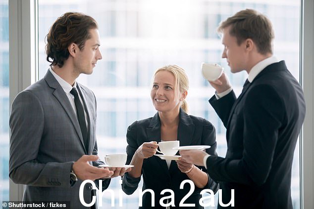 研究人员发现,积极的八卦可以赋予员工权力,降低员工流失率,并增加归属感