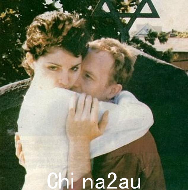 Dan 和 Madonna 在 1980 年曾在早餐俱乐部演出过一段短暂的恋情