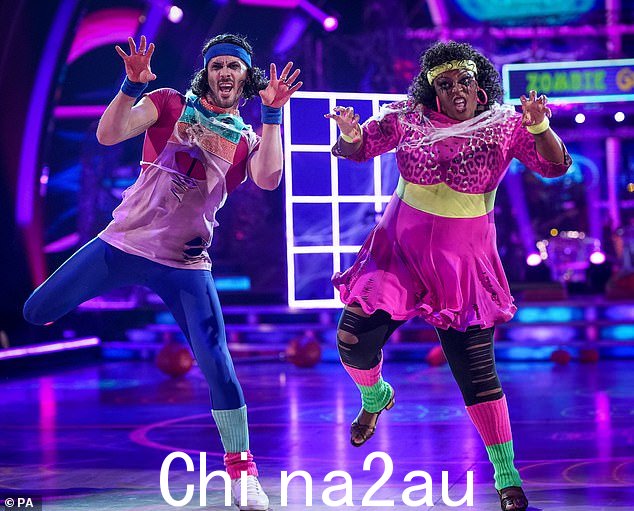 Graziano Di Prima(左)与前 Strictly 搭档 Loose Women 明星 Judi Love(右)在 2021 年共舞