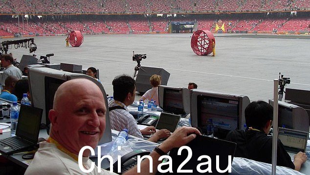Mike Colman 是沃克利奖获奖记者,在媒体行业工作了 47 年
