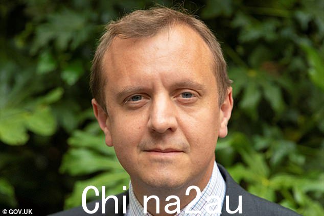环境局局长菲利普·达菲 (Philip Duffy) 此前曾表示,地表水泛滥造成的威胁“确实让我彻夜难眠”