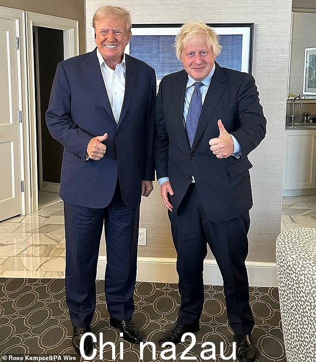 法拉奇先生并不是唯一访问密尔沃基的英国政治家,前首相鲍里斯·约翰逊本周也出席了共和党全国委员会并会见了特朗普先生