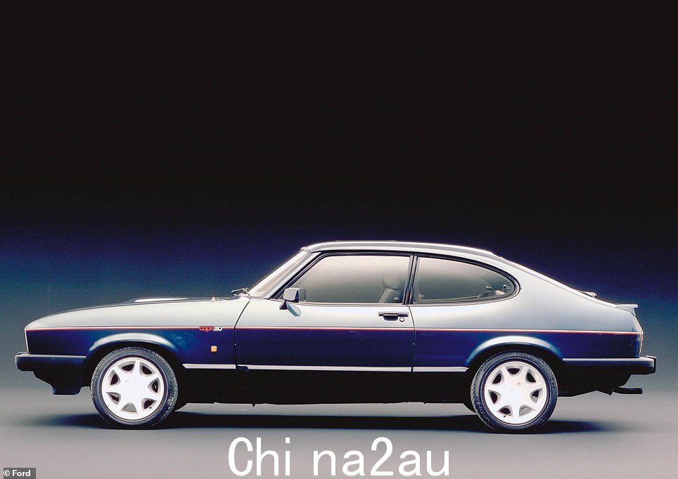 与 Mk3 Capri 并排(如图),可以清楚地看到福特设计团队面临着重新构想旧车型的不可能完成的任务