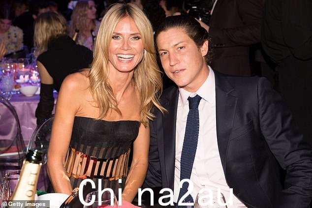 维托·施纳贝尔画廊 (Vito Schnabel Gallery) 老板曾于 2014 年至 2017 年与海蒂·克鲁姆 (Heidi Klum) 约会,此后他曾与艾梅柏·希尔德 (Amber Heard) 短暂交往过