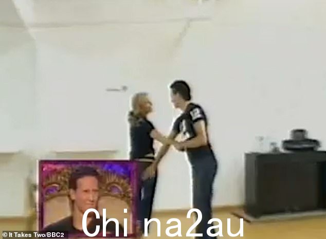 Fiona 和 Brendan 在排练期间合影