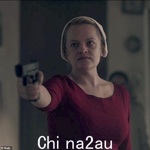 Elisabeth Moss 因在《使女的故事》中饰演奥弗雷德而闻名