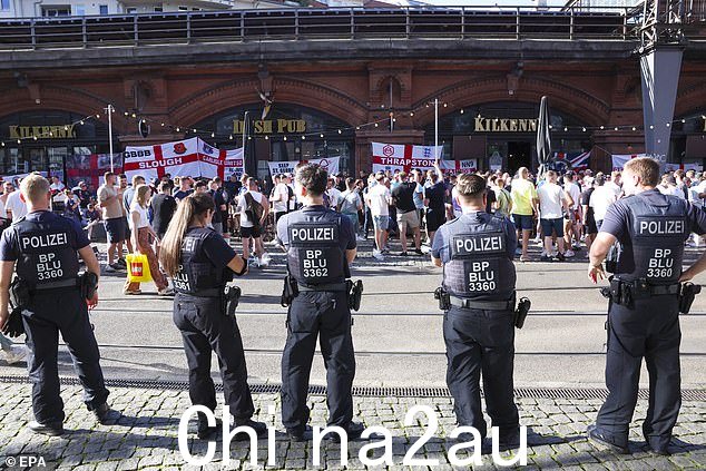 德国特种部队在担心上周日英格兰 2-1 输给西班牙之前在布赖特沙伊德广场的三狮军团球迷区发生袭击后成功挫败了这次袭击