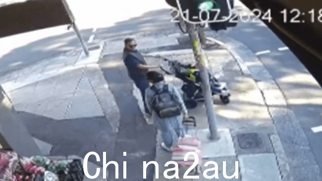 闭路电视录像捕捉到了悲剧发生前一家人外出游玩的画面。图片:9News