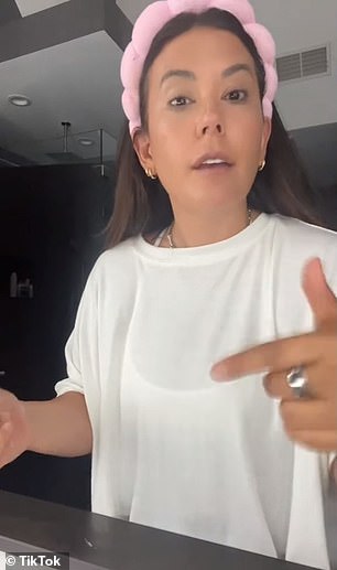 Kristina Battaglia 被迫为她的原始视频道歉