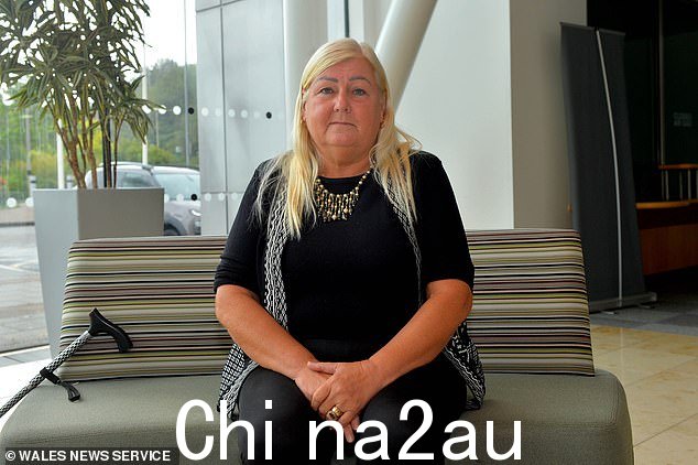 雪莉 (Shirley) 的女儿盖尔 (Gail),65 岁,一直站在运动的最前沿,对 XL Bully 车主实行更严格的规定