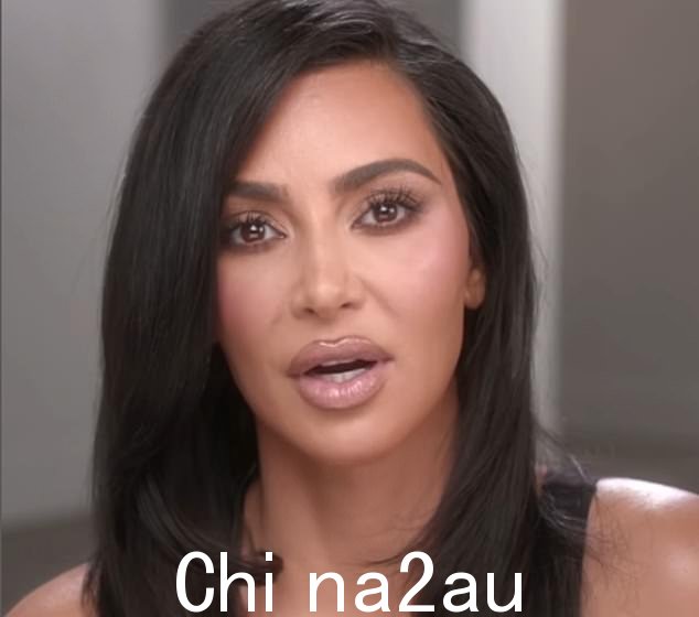“她后来在忏悔中补充道,”当有人告诉我不要做我计划做的事情时,我的身体就像,“你挡住了我的路,我会推平挡在我路上的任何东西,因为你不会告诉我改变我的日程安排,”我觉得这就是我建立人际关系的方式,就像当(审查)开始告诉我,“你工作太多了。你为什么不休息一周呢?”我想,“离开这里。”请一周假?那是结束的开始。'"