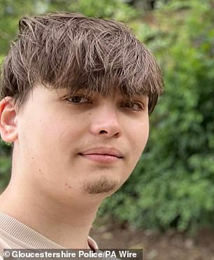 20 岁的罗马尼亚国民 Ioan Toma 在周日的车祸中与三位朋友一起去世