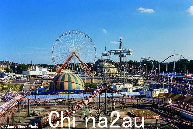 马盖特居民公开谈论了沿海旅游热点地区毒品涌入的问题,一批不良摇头丸导致一名 17 岁女学生死亡,另有 21 人在该镇 Dreamland 演出后住院( pictured)