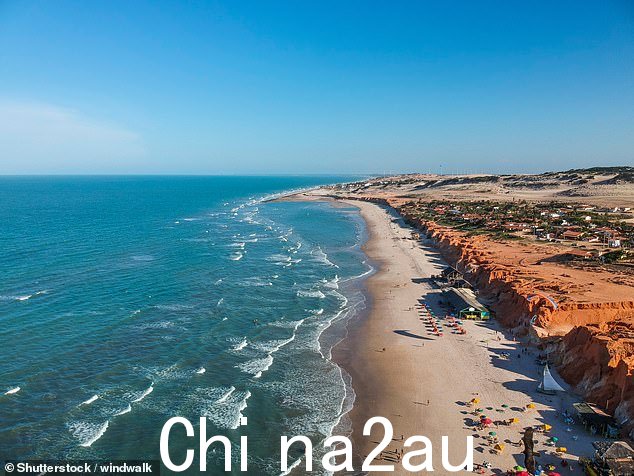 英国游客和他的巴西搭档住在塞阿拉州的海滨宾馆,两人遭到暴力劫匪袭击