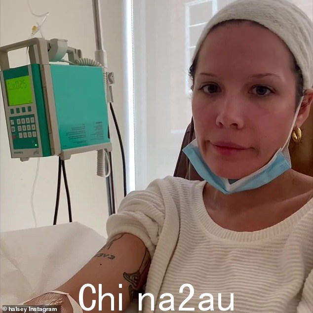 6 月 Halsey 透露她被诊断出患有“狼疮 SLE,然后是一种罕见的 T 细胞淋巴增殖性疾病”