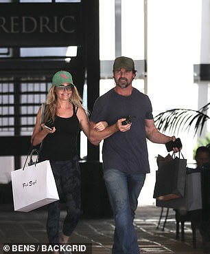 Denise Richards 和 Aaron Phypers in 2022
