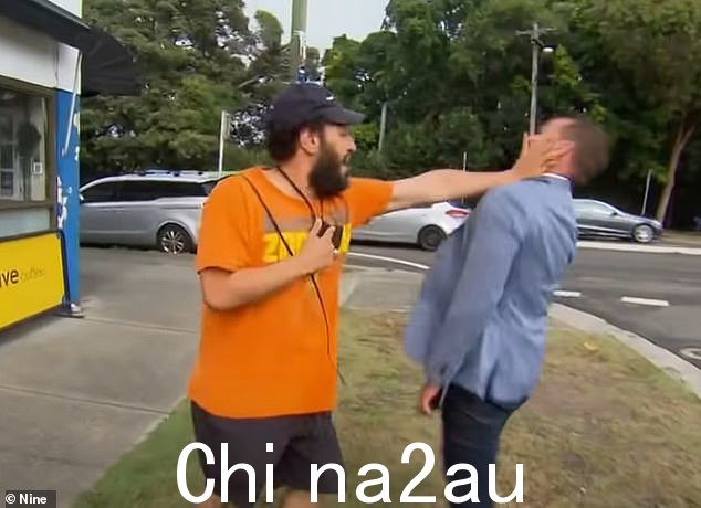 杰克·鲁本被拍到在 2021 年对时事节目主持人史蒂夫·马歇尔进行身体攻击