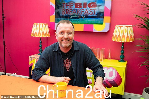 但是谁是 Strictly 的 Chris?请继续阅读有关电视明星的所有信息...