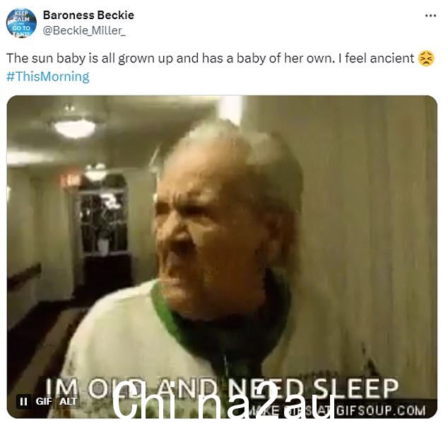 观众简直不敢相信杰西现在有了自己的孩子,上面写着:“阳光宝贝已经长大了,也有了自己的孩子。”我觉得自己很古老'