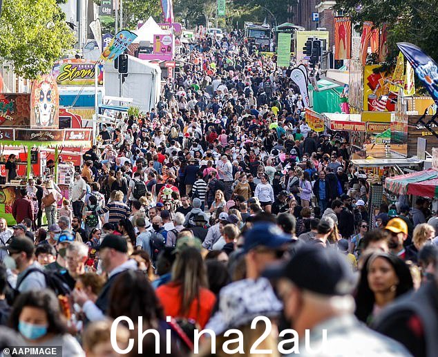 周末和下周初,成千上万的狂欢者和游客将在布里斯班参加昆士兰州深受喜爱的 EKKA 音乐节,请携带雨伞和橡胶靴