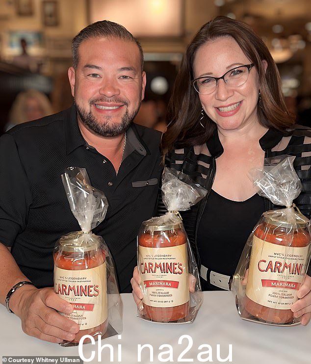 Jon Gosselin 在 losi 后享受了一个罕见的作弊之夜周三,当他与朋友在新泽西州大西洋城的 Carmine's 意大利餐厅共进晚餐时,Ozempic 体重超过 30 磅