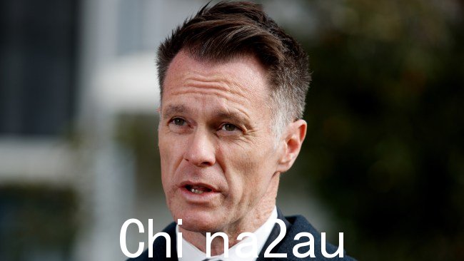 Chris Minns 周一支持对公众进行潜在的改变酒精消费法。图片:NewsWire / Nikki Short。
