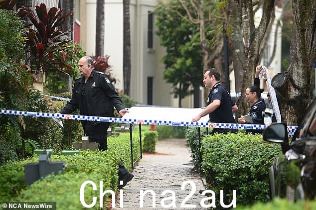 昆士兰警察在10岁男孩所在的单位被发现