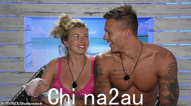Olivia Buckland 和 Alex Bowen 于 2016 年出现在节目中