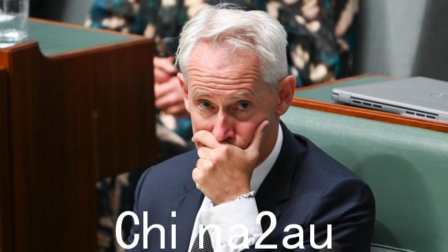 有争议的指令,由前任发布阿尔巴尼亚政府在揭露犯罪分子利用移民部长安德鲁·贾尔斯(Andrew Giles)逃避驱逐出境后,于 6 月对其进行了调整,然后将其免职。图片:NCA NewsWire/Martin Ollman