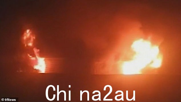 布里斯班附近一处住宅发生爆炸,一名男子死亡,两名警察受伤