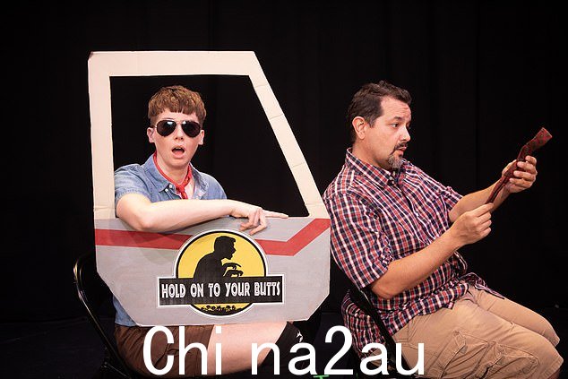 Natalie Rich 和 Matt Zambrano(如图)在爱丁堡边缘艺术节上的《Hold On To Your Butts》