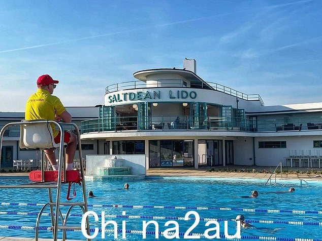 Saltdean Lido 的泳池和建筑是 1930 年代丽都外观的基准