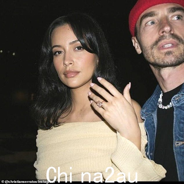 克里斯蒂安·塞拉托斯 (Christian Serratos) 与交往 10 年的男友、36 岁的创作型歌手大卫·博伊德 (David Boyd) 已订婚,她于周五透露