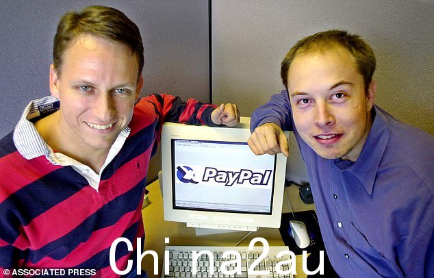 Peter Thiel 于 1998 年创立了 Confinity(最初为 Fieldlink),然后与 Musk 的 X.com 合并