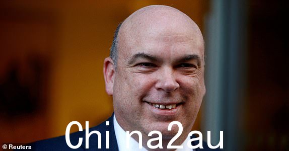 文件照片:英国企业家迈克·林奇离开伦敦高等法院,英国,2019 年 3 月 25 日。路透社/亨利·尼科尔斯//档案照片