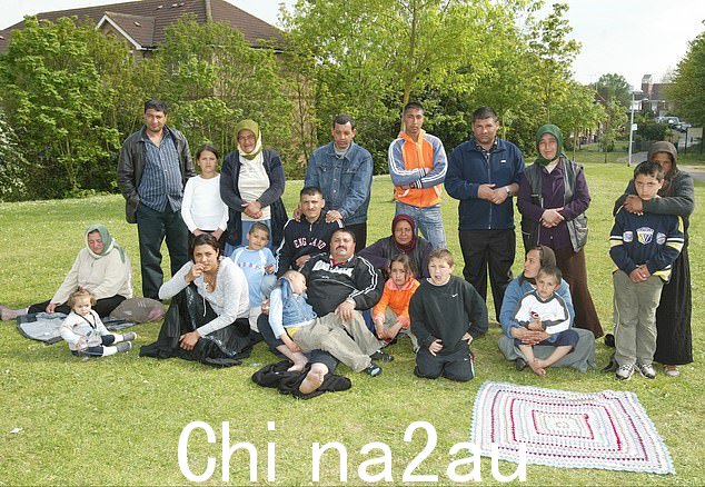 居住在伯克郡斯劳的德米特里一家,但最初来自罗马尼亚