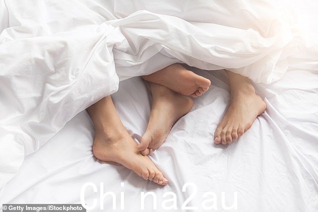 根据研究,在卧室保持活跃也有助于预防男性前列腺癌和心脏病
