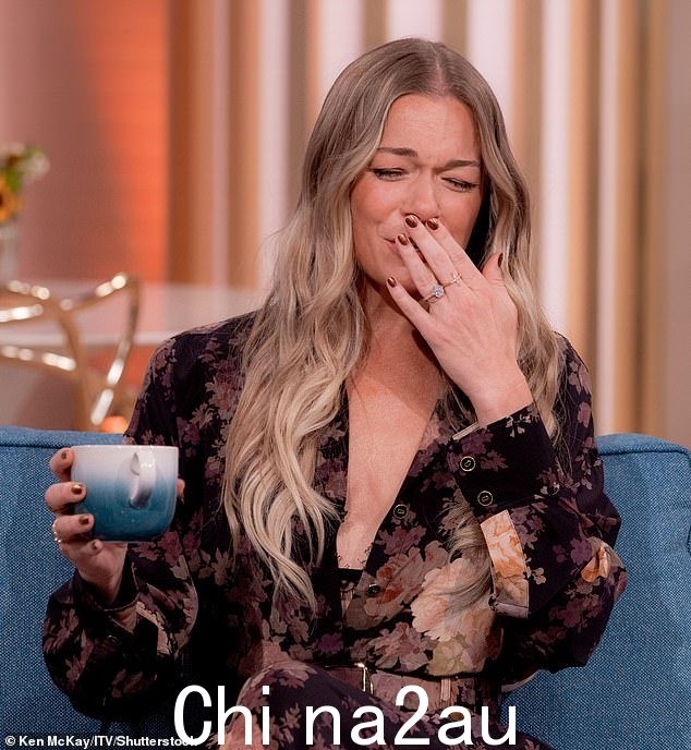 LeAnn Rimes 在周四的《This Morning》节目中尝试传统的英国食物,包括“非常干”的苏格兰鸡蛋、猪肉抓痕和 Bovril,结果被弄得作呕