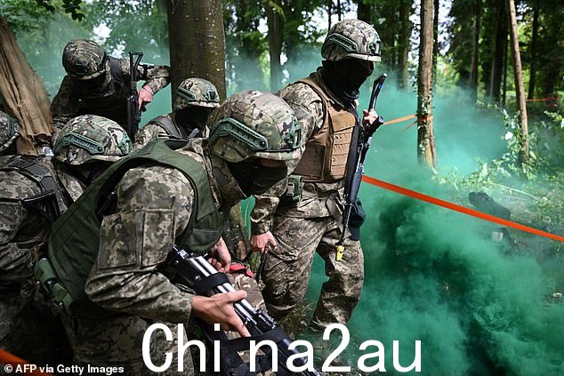 在英国和美国就其参与是否会导致冲突升级发生争议后,基辅仍然无法使用远程武器