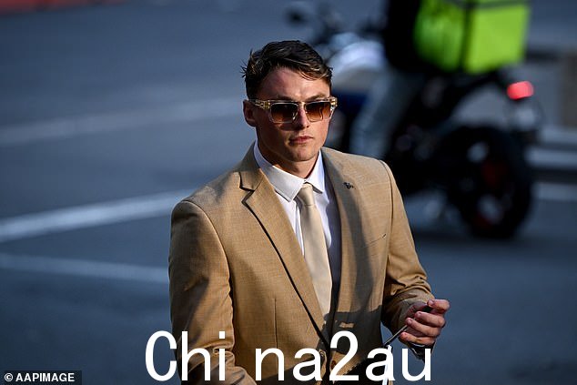 Joel Nathan Fitzpatrick Burtt(如图),22 岁,因 2022 年在豪华 Star 赌场和酒店暴力袭击和强奸一名妇女而被判有罪