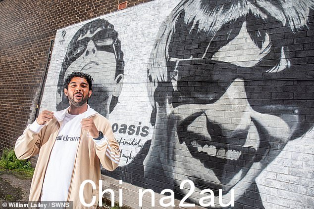Razz 说:'我来到了 Sifters,这就是一切开始的地方,那是他们在组建乐队之前购买唱片的唱片店'