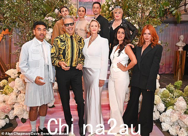 官方简介写道:'宙斯长期以来享有众神之王的地位,他的统治从未受到过真正的威胁。直到他醒来并发现皱纹'