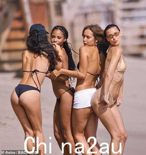 在海滩日期间