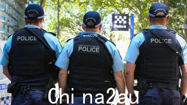 最新的“People Matters”调查显示,39% 的警察不建议以警官身份加入警队。图片:NCA Newswire / Gaye Gerard。