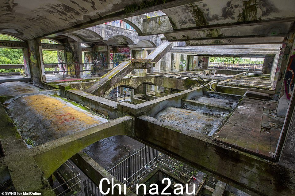 容易迷路的混凝土迷宫,以前是戒毒所,但在 80 年代末被疏散