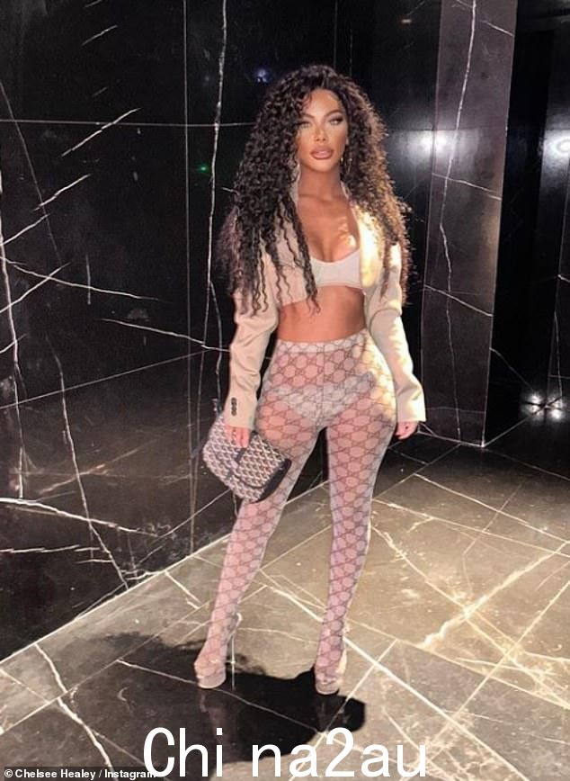 圣橡队球星 Chelsee Healey 据报道已签约新系列冰上舞蹈