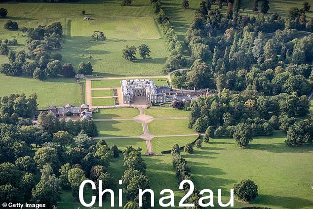 阿尔索普是一座占地 13,000 英亩的庄园,斯宾塞伯爵和戴安娜伯爵与他们的两个姐妹在这里长大