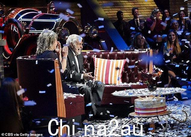 当被问及他会给年轻表演者什么建议时,他说要坚持手艺