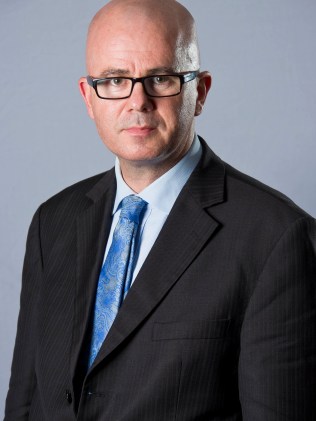蓝山市长 Mark Greenhill 发布了两名男孩去世后,在 Facebook 上表达了情感悼念 图片:蓝山市议会